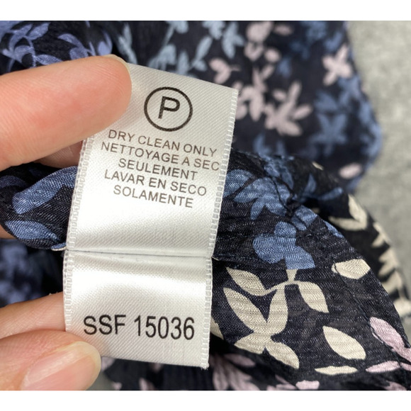 BCBGMAXAZRIA Blouse Womens Medium Purple Pink 100% Silk Floral Wrap Around - Picture 9 of 11